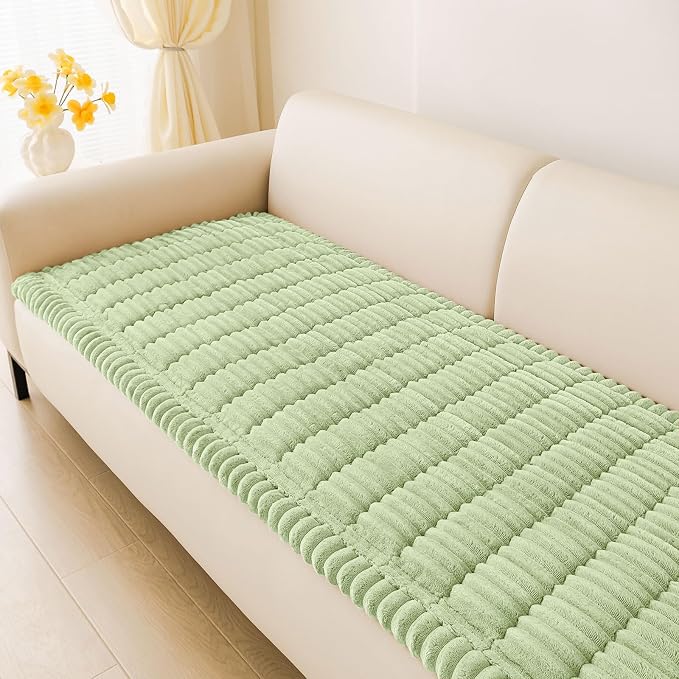 Couch Cover for Dogs, Washable Non Slip Plush Flannel Sofa Protector | Thick by hyha