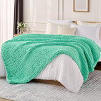 L'AGRATY Chunky Knit Throw Blanket by LAGRATY
