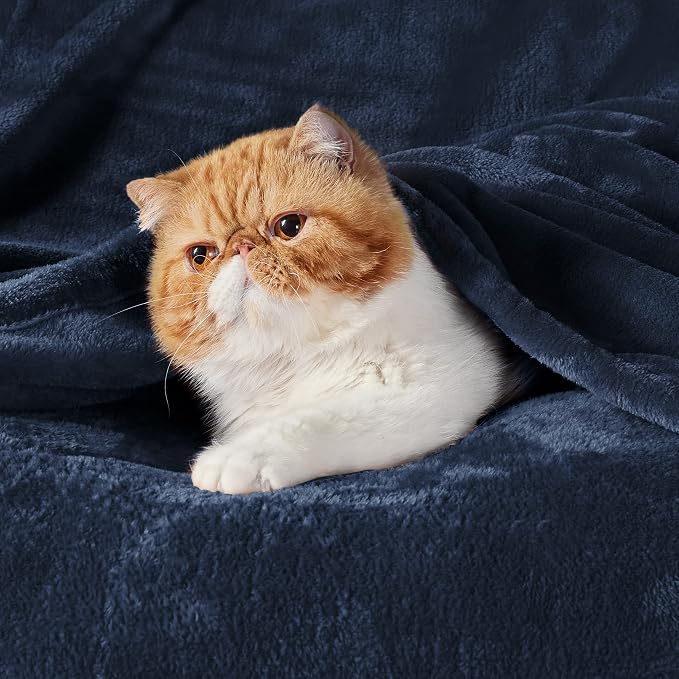 Bedsure GentleSoft Navy Blue Throw Blanket - Image 2