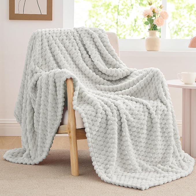 BEDELITE Light Grey Throw Blanket - Image 4