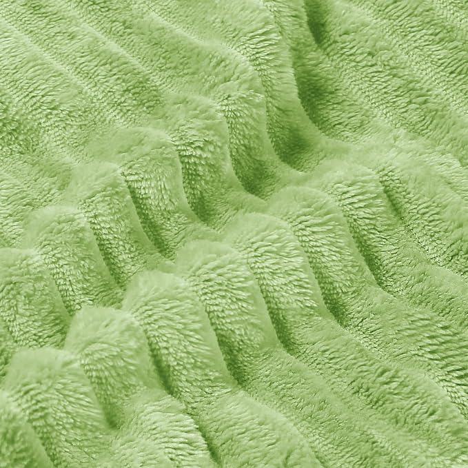 BEDELITE 3D Ribbed Jacquard Green Blankets Queen Size - Image 4