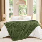 BEDELITE 3D Ribbed Jacquard Moss Fleece Throw Blanket - Image 7