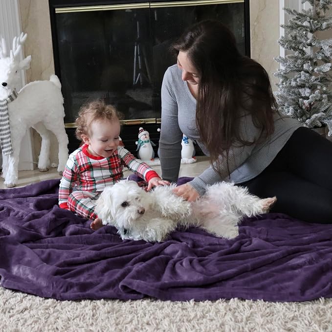 Bedsure GentleSoft Fleece Blanket Twin Size Purple - Image 7