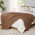 L'AGRATY Chunky Knit Throw Blanket by LAGRATY