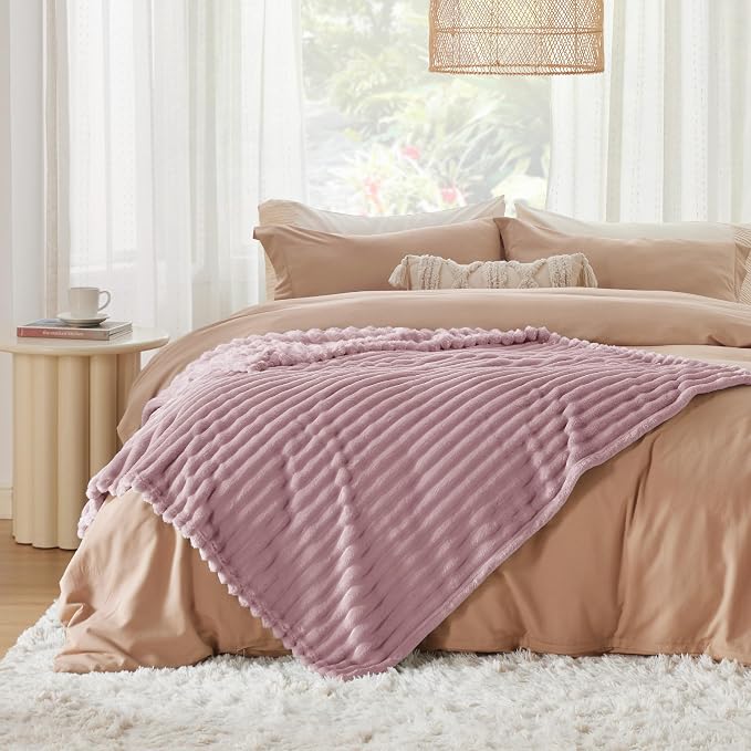 Bedsure Soft Twin XL Blanket for Bed Dorm Pink 66"x90" | Birthday Gifts for - Image 9