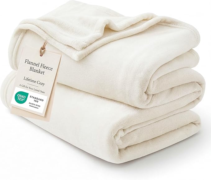 Bedsure GentleSoft Fleece Bed Blankets Full Size Cream by Unknown
