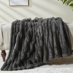 NEWCOSPLAY Fleece Ribbed Cozy Queen Blanket - Image 8