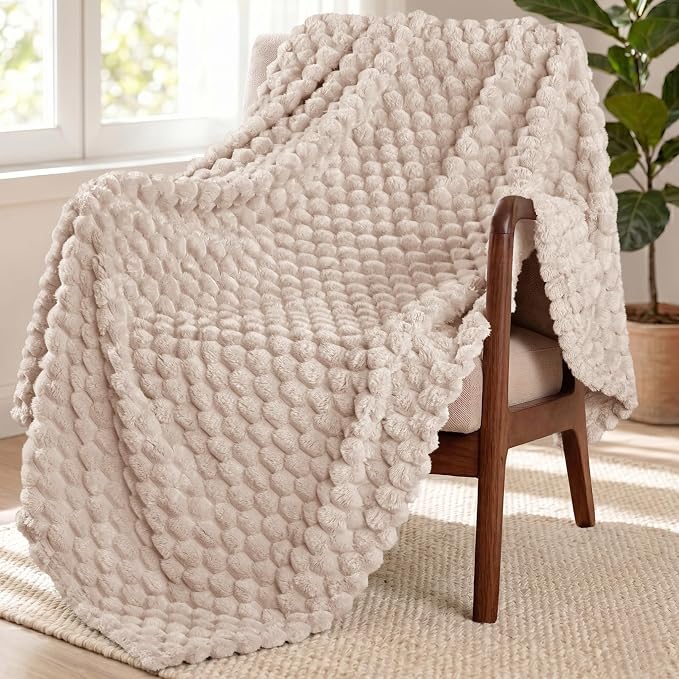 Exclusivo Mezcla Large 3D Fleece Throw Blanket by ExclusivoMezcla
