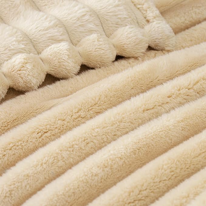 Exclusivo Mezcla Striped Twin Size Fleece Blanket - Image 4