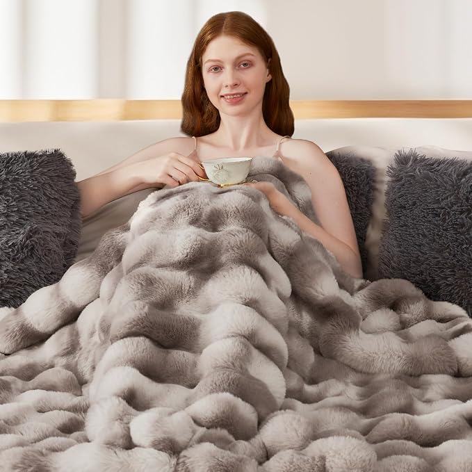 Luxury 1000GSM Faux Rabbit Fur Throw Blanket, Super Heavy Warm Cozy Brown - Image 6
