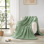 L'AGRATY Chunky Knit Throw Blanket by LAGRATY