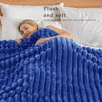 Exclusivo Mezcla Striped Queen Size Fleece Blanket - Image 2