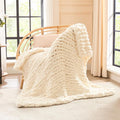 L'AGRATY Chunky Knit Throw Blanket by LAGRATY