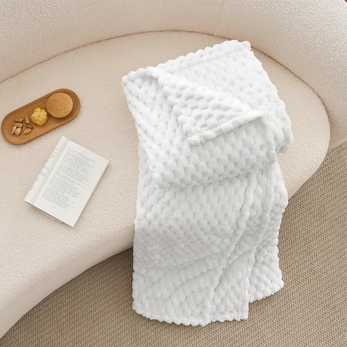 BEDELITE White King Blanket for Bed, Soft Cozy Gifts for Women, 108 * 90 | 3D - Image 5
