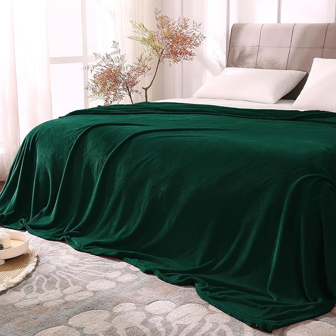 BEDELITE Fleece Blanket Soft Plush King Bed Blanket Forest Green 108"x90" | by BEDELITE