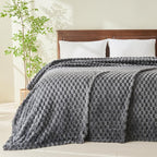 NEWCOSPLAY Fleece Clouds Cozy King Blanket - Image 2