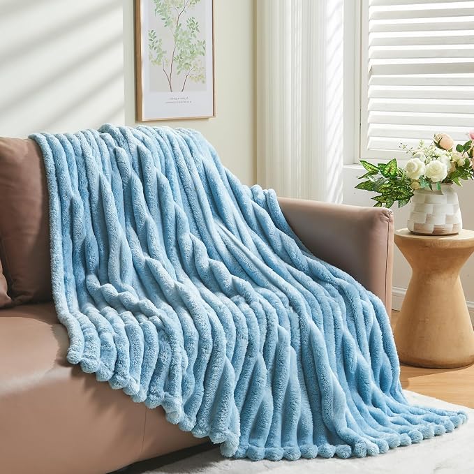 NEWCOSPLAY Fleece Ribbed Cozy Throw Blanket - Image 8