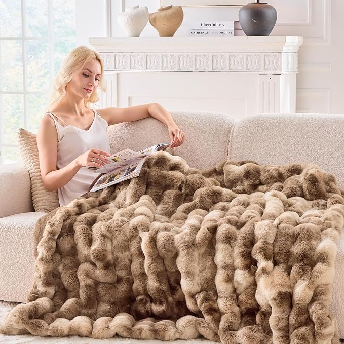 BENVWE Fluffy Faux Fur Throw Blanket - Image 5