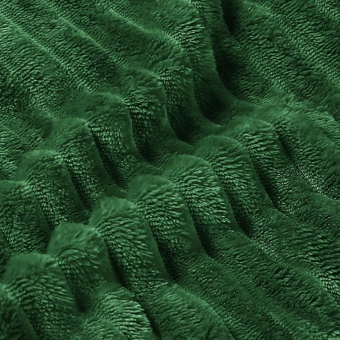 BEDELITE Ribbed Jacquard Dark Green Blankets Queen Size - Image 4