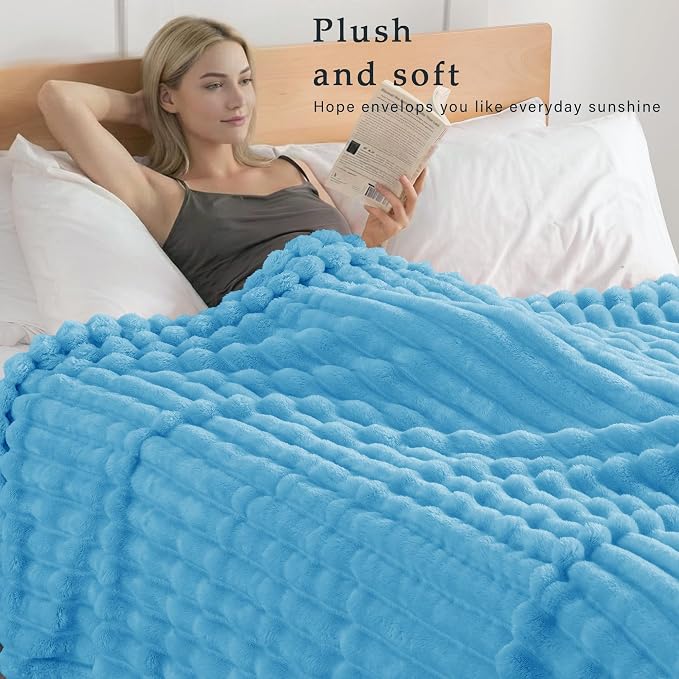 Exclusivo Mezcla Striped Queen Size Fleece Blanket - Image 2