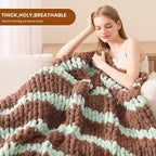 L'AGRATY Chunky Knit Throw Blanket - Image 4