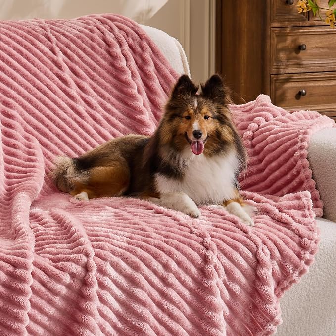 BEDELITE 3D Ribbed Jacquard Pink Fleece Throw Blanket - Image 5
