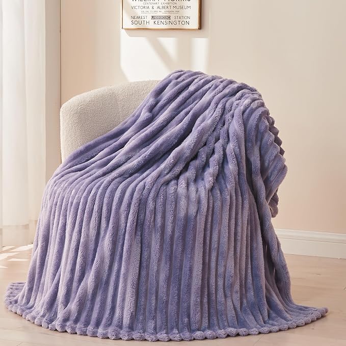 NEWCOSPLAY Fleece Ribbed Cozy Queen Blanket - Image 9