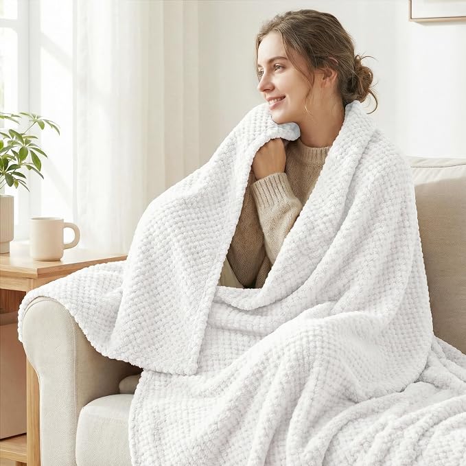 Exclusivo Mezcla Large Waffle Fleece Throw Blanket - Image 2