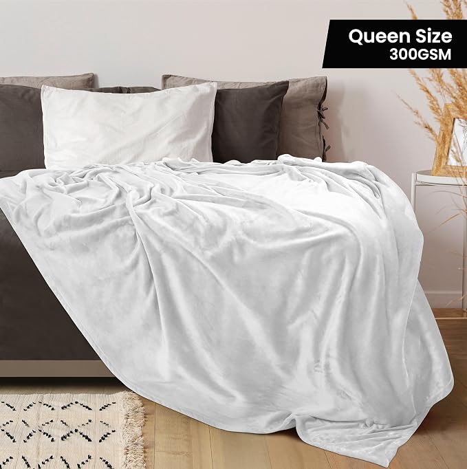 Utopia Bedding Ultra Soft Fleece Bed Blanket Queen Size White | Microfiber - Image 2