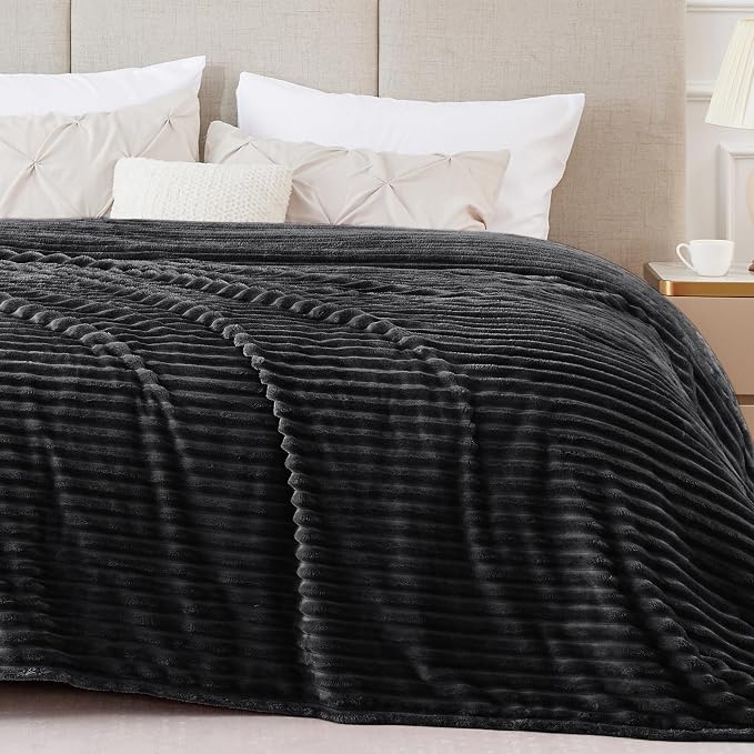BEDELITE 3D Ribbed Jacquard Black King Size Blankets by BEDELITE