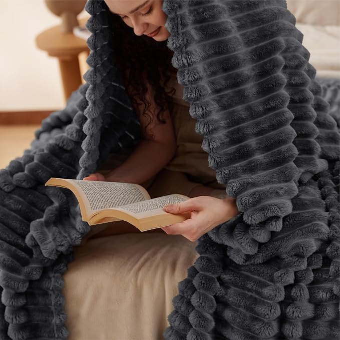 Bedsure Soft Queen Size Blanket - Image 8