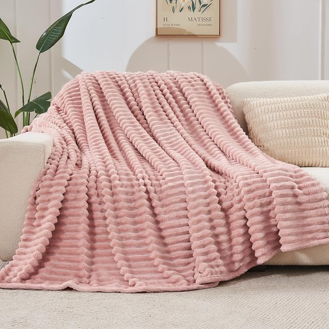 NEWCOSPLAY Fleece Ribbed Cozy Throw Blanket - Image 7