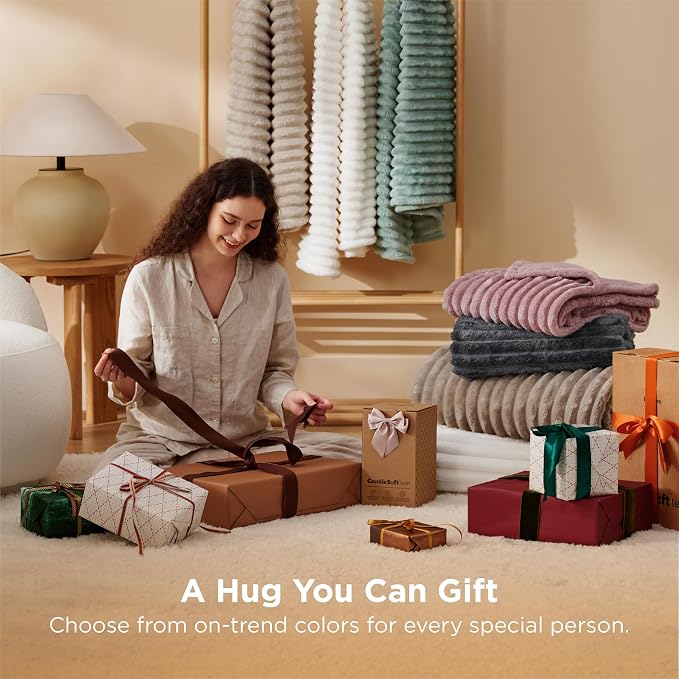 Bedsure Soft Grey Throw Blanket - Image 5