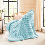 L'AGRATY Chunky Knit Throw Blanket by LAGRATY