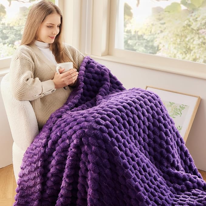 NEWCOSPLAY Fleece Clouds Cozy Twin Blanket - Image 2