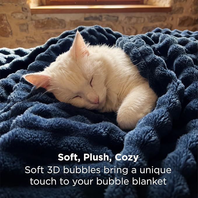 Bedsure 3D Fleece Bubble Blanket - Image 3