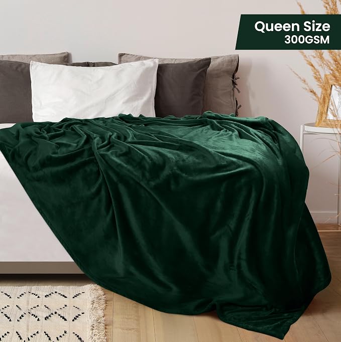 Utopia Bedding Soft Fleece Bed Blanket Queen Size Forest Green | Microfiber - Image 2