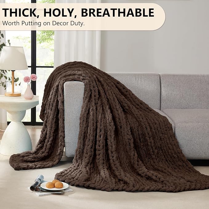 L'AGRATY Chunky Knit Throw Blanket - Image 4
