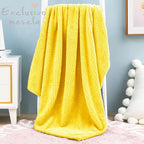 Exclusivo Mezcla Waffle Fleece Throw Blanket - Image 2