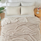 NEWCOSPLAY Fleece Ribbed Cozy King Blanket - Image 2