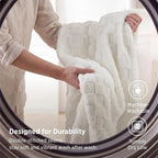 Bedsure GentleSoft Blankets Queen Size - Image 6