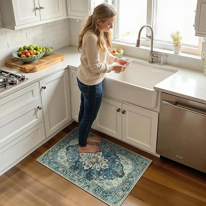 RELEANY Washable Area Rug, Small 2'x3', Water Repellent, Pet Friendly, Vintage - Image 2