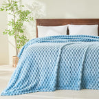 NEWCOSPLAY Fleece Clouds Cozy King Blanket - Image 2