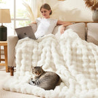 L'AGRATY Faux Rabbit Fur Throw Blanket - Image 3