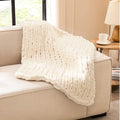 L'AGRATY Chunky Knit Throw Blanket by LAGRATY