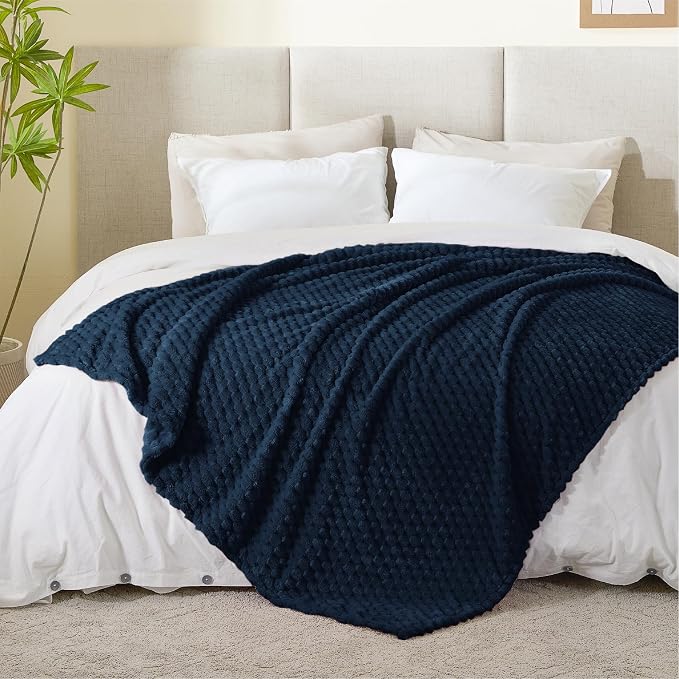 BEDELITE Navy King Blanket for Bed, Soft Cozy Gifts for Women, 108 * 90 | 3D - Image 5