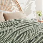 NEWCOSPLAY Fleece Ribbed Cozy Twin Blanket - Image 9