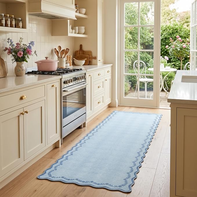 GarveeHome 2.5x8 Scalloped Washable Runner Rug Non Slip Hallway Kitchen Rug | by GarveeHome