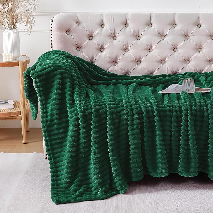 Christmas Green Throw Blanket for Couch Sofa 50"x60" Striped Design | Fleece - Image 2
