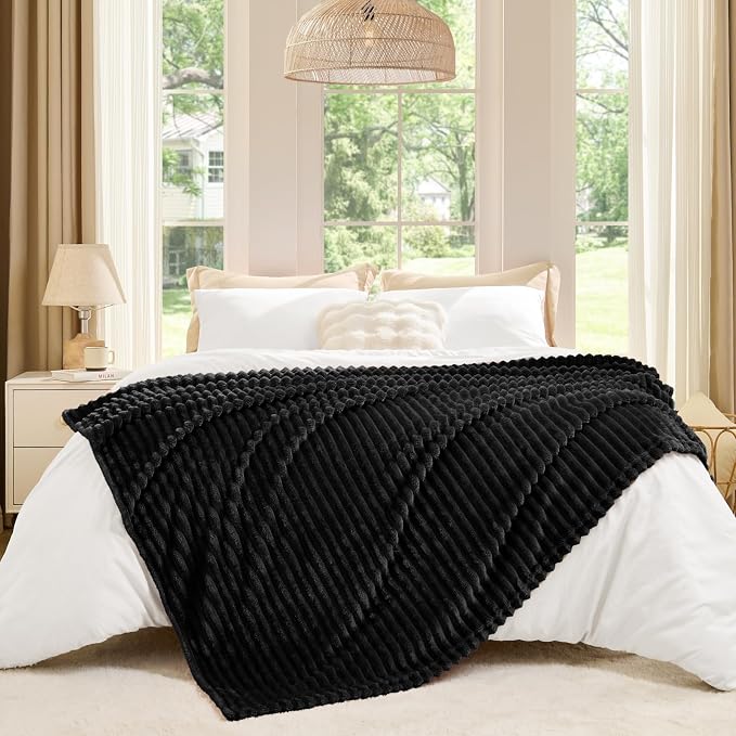 BEDELITE 3D Ribbed Jacquard Black Fleece Twin Blanket - Image 6